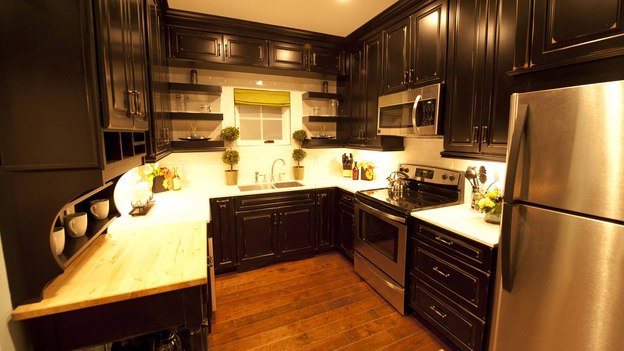 &nbsp;&nbsp;EXTREME MAKEOVER HOME EDITION - "Watson Family," on "Extreme  Makeover Home Edition," Monday, November 26th (9:00-11:00 p.m. ET/PT) on  the ABC Television Network.