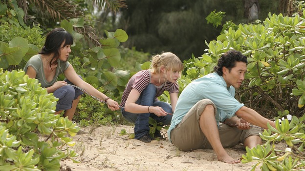 LOST - "Par Avion" - Claire becomes suspicious of Charlie when he exhibits peculiar behavior after she comes up with an idea that could get everybody rescued. Meanwhile, tensions mount between Sayid and Locke as they continue their trek to rescue Jack, on "Lost," WEDNESDAY, MARCH 14 (10:00-11:00 p.m., ET), on the ABC Television Network. (ABC/MARIO PEREZ)YUNJIN KIM, EMILIE DE RAVIN, DANIEL DAE KIM