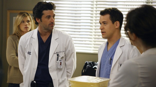 GREY'S ANATOMY - "Piece of My Heart" - Addison returns to Seattle Grace to perform an operation and is taken aback by all of the changes in her old co-workers' lives. Meanwhile Meredith and Derek's clinical trial has its first patient, and Rebecca/Ava returns with shocking news for Alex, on "Grey's Anatomy," THURSDAY, MAY 1 (9:00-10:01 p.m., ET) on the ABC Television Network. (ABC/SCOTT GARFIELD)CLEA DUVALL, PATRICK DEMPSEY, T.R. KNIGHT, ELLEN POMPEO