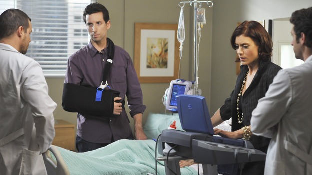 PRIVATE PRACTICE - "Ex-Life" - As Archer recoups from surgery, Derek has Addison work with his pregnant neuro patient; after Sam suffers a sudden asthma attack, Bailey and Naomi work together to find the root cause of Sam's sudden attack; and at Oceanside Wellness, Cooper, Violet and Pete work together to treat a mother suffering from postpartum depression, on "Private Practice," THURSDAY, FEBRUARY 12 (10:02-11:00 p.m., ET) on the ABC Television Network. (ABC/ERIC MCCANDLESS)JUSTIN CHAMBERS, BEN SHENKMAN, KATE WALSH, PATRICK DEMPSEY