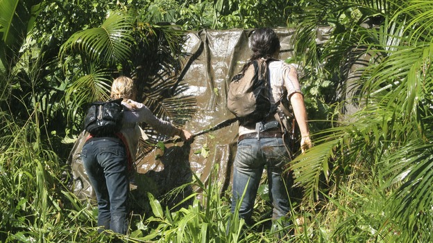 LOST - "Maternity Leave" - A desperate Claire, along with Kate and Rousseau, attempts a return to the scene of her kidnapping where she believes she might find the cure for Baby Aaron's mysterious illness. Meanwhile, Jack and Locke must keep their prisoner a secret from the rest of the survivors, on "Lost," WEDNESDAY, MARCH 1 (9:00-10:00 p.m., ET), on the ABC Television Network. (ABC/MARIO PEREZ)EMILIE DE RAVIN, EVANGELINE LILLY