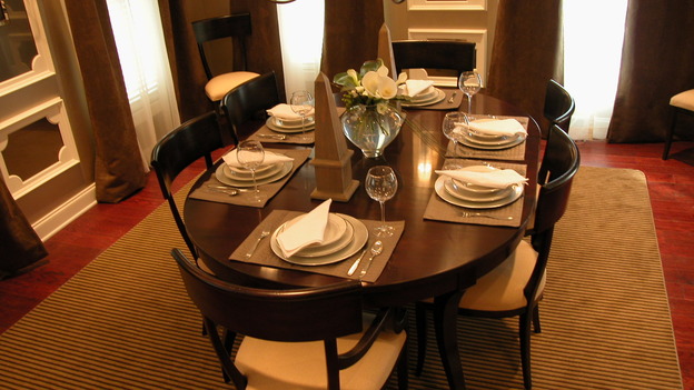 EXTREME MAKEOVER HOME EDITION - "Koepke Family," - Dining Room, on "Extreme Makeover Home Edition," Sunday, November 19th on the ABC Television Network.