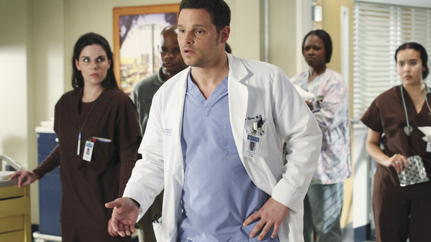 GREY'S ANATOMY - "Shiny Happy People" - An elderly patient admitted into the E.R. for a heart condition sees a familiar face, a long lost love who happens to be in the E.R. as well for a fractured arm, and the staff find themselves caught up in their love story. Meanwhile, Karev treats a troubled teenage patient (guest star Demi Lovato) whose parents brought her in for schizophrenia, and Meredith can't help but tell Cristina about her suspicions of Owen -- which inevitably messes with Cristina's head -- on "Grey's Anatomy," THURSDAY, MAY 13 (9:00-10:01 p.m., ET) on the ABC Television Network. (ABC/RON TOM)JUSTIN CHAMBERS