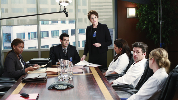 GREY'S ANATOMY - "Second Opinion" - As the doctors continue with their lawsuit, they're forced to confront the realities of their injuries. Meanwhile, Bailey tricks Arizona into helping her with a pediatric case, and Cristina tries to find normalcy in her new environment, on "Grey's Anatomy," THURSDAY, NOVEMBER 15 (9:00-10:02 p.m., ET) on the ABC Television Network. (ABC/RON TOM)ANDREW LEEDS, MEEGHAN HOLAWAY, SARA RAMIREZ, PATRICK DEMPSEY, ELLEN POMPEO