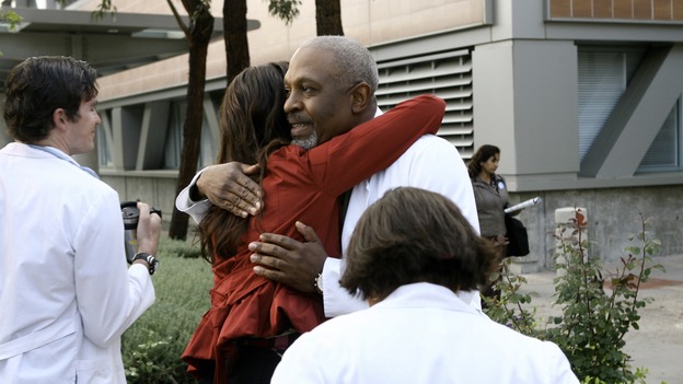 GREY'S ANATOMY - "Piece of My Heart" - Addison returns to Seattle Grace to perform an operation and is taken aback by all of the changes in her old co-workers' lives. Meanwhile Meredith and Derek's clinical trial has its first patient, and Rebecca/Ava returns with shocking news for Alex, on "Grey's Anatomy," THURSDAY, MAY 1 (9:00-10:01 p.m., ET) on the ABC Television Network.  (ABC/SCOTT GARFIELD)KATE WALSH, JAMES PICKENS JR.