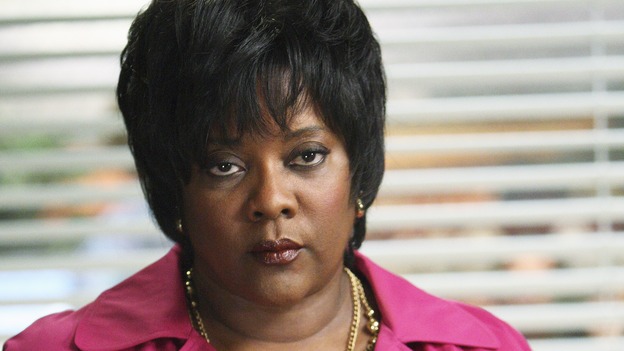 GREY'S ANATOMY - "I Will Follow You into the Dark" - The Chief's wife, Adele, is called in to mediate a dispute, on "Grey's Anatomy," THURSDAY, MARCH 12 (9:00-10:02 p.m., ET) on the ABC Television Network. (ABC/CRAIG SJODIN) LORETTA DEVINE