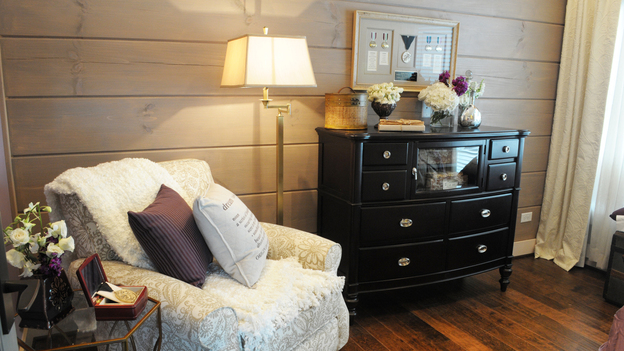 EXTREME MAKEOVER HOME EDITION - "Jubilee/Marshall Family," - Master Bedroom    Picture, on  "Extreme Makeover Home Edition," Sunday, September 25th       (7:00-9:00 p.m.  ET/PT) on the ABC Television Network.