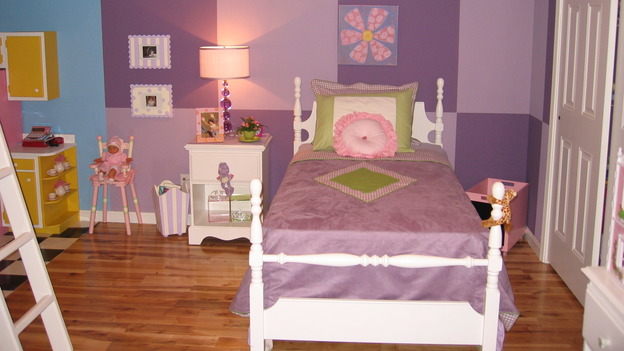 EXTREME MAKEOVER HOME EDITION - "Farina Family," - Girls' Bedroom, on "Extreme Makeover Home Edition," Sunday, November 12th on the ABC Television Network.