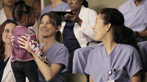 GREY'S ANATOMY - "This Magic Moment" - The doctors split into teams for a risky surgery involving conjoined twins; Bailey recruits Meredith to be a buffer between her and Ben when he puts pressure on moving their relationship to a more serious level; Richard teaches Alex a tough lesson in the OR; meanwhile Teddy questions Cristina about what exactly happened to Henry during his surgery, on Grey's Anatomy, THURSDAY, JANUARY 12 (9:00-10:02 p.m., ET) on the ABC Television Network. (ABC/KELSEY MCNEAL)ELLEN POMPEO, SANDRA OH