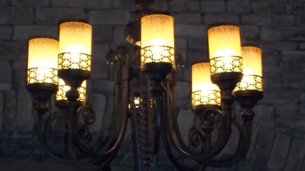EXTREME MAKEOVER HOME EDITION - "Lampe Family," - Lighting Picture,   on "Extreme Makeover Home Edition," Sunday, January 9th (8:00-9:00 p.m.   ET/PT) on the ABC Television Network.