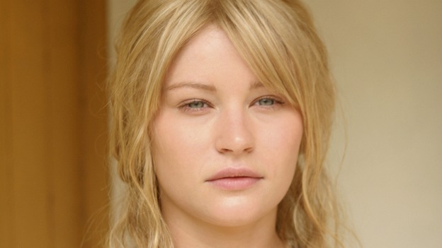 LOST - "The Shape of Things to Come" - Locke's camp comes under attack, and Jack tries to discover the identity of a body that has washed ashore, on "Lost," THURSDAY, APRIL 24 (10:01-11:00 p.m., ET) on the ABC Television Network. (ABC/MARIO PEREZ)EMILIE DE RAVIN