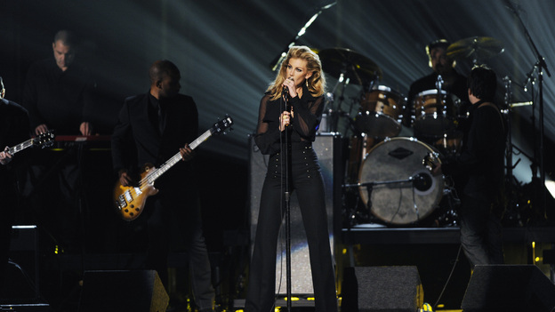 THE 45th ANNUAL CMA AWARDS - THEATRE - "The 45th Annual CMA Awards" broadcast live on ABC from the Bridgestone Arena in Nashville on WEDNESDAY, NOVEMBER 9 (8:00-11:00 p.m., ET). (ABC/KATHERINE BOMBOY-THORNTON)FAITH HILL