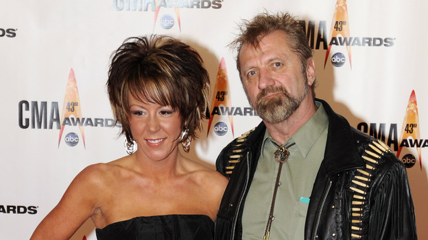 THE 43rd ANNUAL CMA AWARDS - RED CARPET ARRIVALS - "The 43rd Annual CMA Awards" will be broadcast live from the Sommet Center in Nashville, WEDNESDAY, NOVEMBER 11 (8:00-11:00 p.m., ET) on the ABC Television Network. (ABC/DONNA SVENNEVIK)EDDIE LONG
