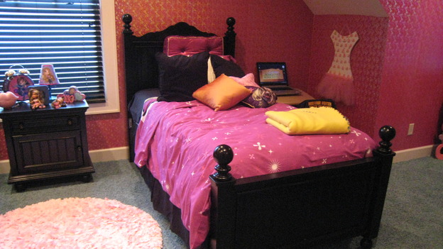EXTREME MAKEOVER HOME EDITION - "Jacobo Family" - Girls' Bedroom, on "Extreme Makeover Home Edition," Sunday, May 13th on the ABC Television Network.