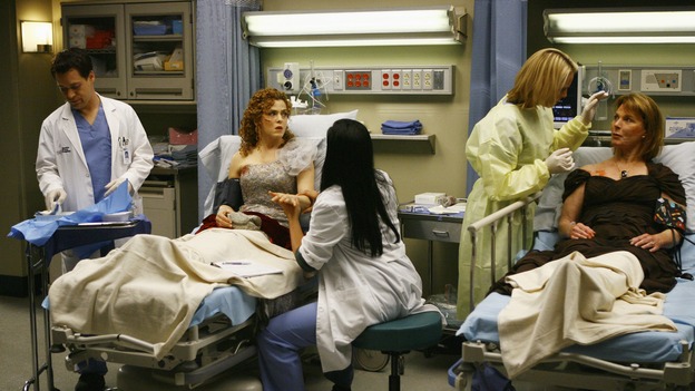 GREY'S ANATOMY - "Dream a Little Dream of Me" - George,&nbsp;Callie and Izzie care for the three injured women, on "Grey's Anatomy," THURSDAY, SEPTEMBER 25 (9:00-11:00 p.m., ET) on the ABC Television Network. (ABC/SCOTT GARFIELD) T.R. KNIGHT, BERNADETTE PETERS, SARA RAMIREZ, KATHERINE HEIGL, MARIETTE HARTLEY