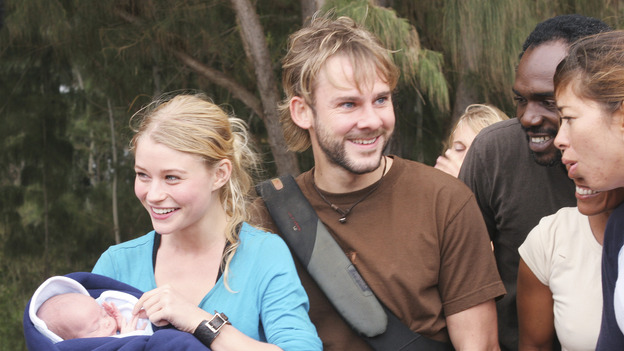 102426_2655 -- LOST - "Do No Harm" - While Jack scrambles to save the life of a survivor, Claire goes into labor. Meanwhile, Locke is missing, and Sayid presents Shannon with a romantic surprise, on "Lost," WEDNESDAY, APRIL 6 (8:00-9:01 p.m., ET), on the ABC Television Network.  (ABC/MARIO PEREZ)EMILIE DE RAVIN, DOMINIC MONAGHAN
