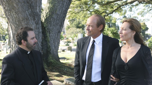 LOST- "Lockdown" (ABC/MARIO PEREZ)GEOFFREY RIVAS, TERRY O'QUINN, KATEY SAGAL