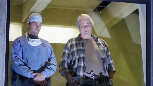 LOST - Awarded the 2005 Emmy and 2006 Golden Globe for best drama series, and a 2007 Golden Globe nomination for best drama series and best actress for Evangeline Lilly, "Lost" returns for the second act of its third season of action-packed mystery and adventure -- that will continue to bring out the very best and the very worst in the people who are lost -- WEDNESDAY, FEBRUARY 7 (10:00-11:00 p.m., ET), on the ABC Television Network. In the return episode, "Not in Portland," Jack is in command as the fate of Ben's life literally rests in his hands. Meanwhile, Kate and Sawyer find an ally in one of "The Others," and Juliet makes a shocking decision that could endanger her standing with her people. (ABC/MARIO PEREZ)MATTHEW FOX, M.C. GAINEY