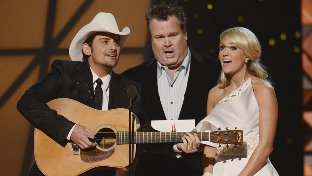 THE 45th ANNUAL CMA AWARDS - THEATRE - "The 45th Annual CMA Awards" broadcast live on ABC from the Bridgestone Arena in Nashville on WEDNESDAY, NOVEMBER 9 (8:00-11:00 p.m., ET). (ABC/KATHERINE BOMBOY-THORNTON)BRAD PAISLEY, ERIC STONESTREET, CARRIE UNDERWOOD