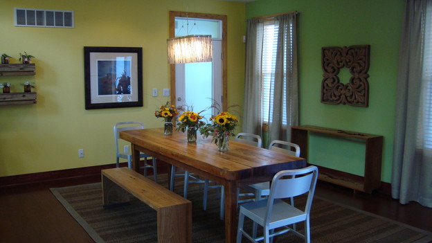 EXTREME MAKEOVER HOME EDITION - "Stott Family," - Dining Room, on "Extreme Makeover Home Edition," Sunday, November 15th, on the ABC Television Network.