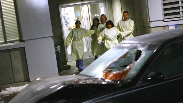 GREY'S ANATOMY - "Dream a Little Dream of Me" - A crashed limousine with three injured women arrives at Seattle Grace, on "Grey's Anatomy," THURSDAY, SEPTEMBER 25 (9:00-11:00 p.m., ET) on the ABC Television Network. (ABC/SCOTT GARFIELD) ELLEN POMPEO, SANDRA OH, KATHERINE HEIGL, CHANDRA WILSON, JUSTIN CHAMBERS