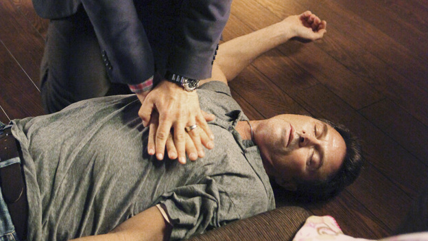 PRIVATE PRACTICE - "God Laughs" - Sam, Cooper, Charlotte and Amelia team up to save the life of their friend Pete after he suffers a heart attack, while Violet, who was in the middle of leaving Pete and LA, is nowhere to be found. Meanwhile, Addison's desire to have a baby leads her to see Jake Reilly, her recent mystery man, in a most surprising place, and Sheldon tries to help Amelia in her battle with alcohol, on the fifth-Season Premiere of "Private Practice," THURSDAY, SEPTEMBER 29 (10:02-11:00 p.m., ET) on the ABC Television Network. (ABC/ADAM TAYLOR)PAUL ADELSTEIN, TIM DALY