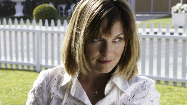 100264_5261 -- DESPERATE HOUSEWIVES - "PILOT" (ABC/PETER "HOPPER" STONE)SHERYL LEE