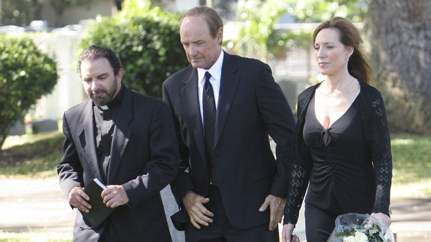 LOST- "Lockdown" (ABC/MARIO PEREZ)GEOFFREY RIVAS, TERRY O'QUINN, KATEY SAGAL