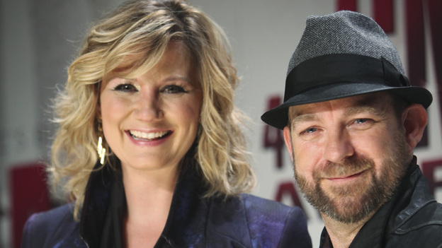 THE 45th ANNUAL CMA AWARDS - GENERAL - "The 45th Annual CMA Awards" broadcast live on ABC from the Bridgestone Arena in Nashville on WEDNESDAY, NOVEMBER 9 (8:00-11:00 p.m., ET). (ABC/SARA KAUSS)SUGARLAND