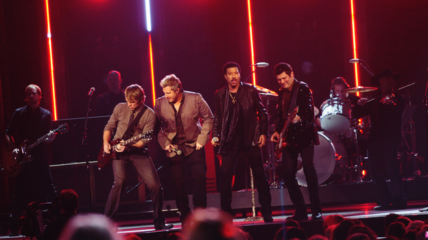 THE 45th ANNUAL CMA AWARDS - THEATRE - "The 45th Annual CMA Awards" broadcast live on ABC from the Bridgestone Arena in Nashville on WEDNESDAY, NOVEMBER 9 (8:00-11:00 p.m., ET). (ABC/KATHERINE BOMBOY-THORNTON)RASCAL FLATTS, LIONEL RICHIE