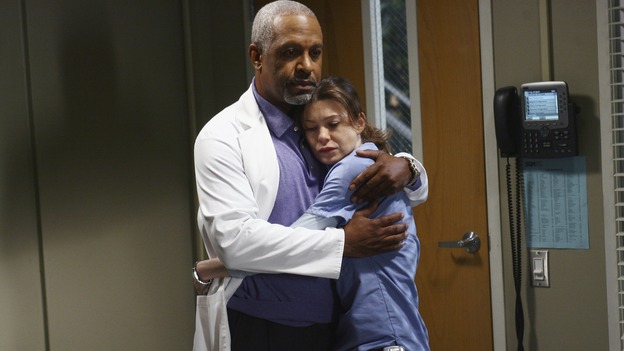GREY'S ANATOMY - "Testing 1-2-3" - The interns take the biggest test of their careers, their first-year medical exams, as the residents attend to three injured mountain climbers. Meanwhile Callie's suspicions of George and Izzie grow, and Cristina struggles to write her wedding vows, on "Grey's Anatomy," THURSDAY, MAY 10 (9:00-10:01 p.m., ET) on the ABC Television Network. (ABC/SCOTT GARFIELD)JAMES PICKENS, JR., ELLEN POMPEO