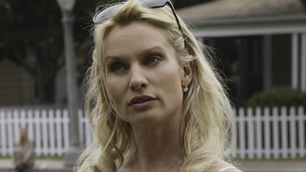 100268_6593 -- DESPERATE HOUSEWIVES - "PILOT" (ABC/PETER "HOPPER" STONE)NICOLETTE SHERIDAN