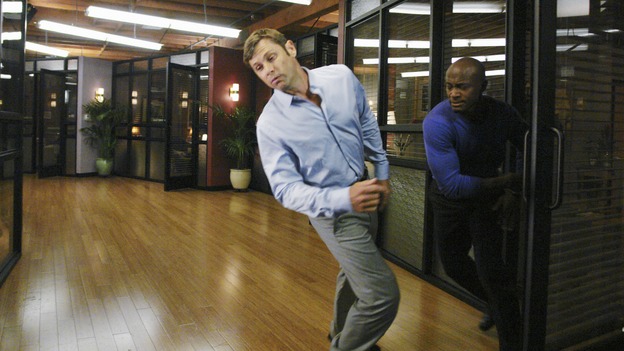 PRIVATE PRACTICE - "Tempting Faith" - Addison receives a surprise visit from her brother and fellow surgeon, Archer, and his presence not only causes trouble for her, but for Naomi and Sam as well. Meanwhile Meg returns to try to make it work with Pete, and a patient accused of a malicious crime stirs up anger and emotions, for both Violet and Dell, on "Private Practice," WEDNESDAY, NOVEMBER 26 (9:00-10:01 p.m., ET) on the ABC Television Network. (ABC/RICHARD CARTWRIGHT)GRANT SHOW, TAYE DIGGS