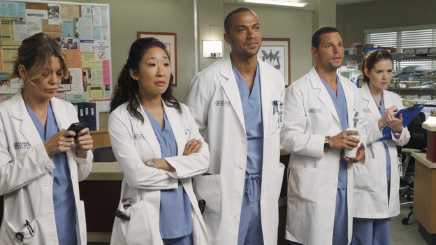 GREY'S ANATOMY - "Take the Lead" - The Chief makes a career-changing decision that shocks Seattle Grace Hospital; Cristina and Owen try to find normalcy in their relationship; April continues to struggle in her new role; and the 5th year residents are given their first solo surgeries, only to find out that even the most routine procedures aren't always easy, on Grey's Anatomy, THURSDAY, SEPTEMBER 29 (9:00-10:02 p.m., ET) on the ABC Television Network. (ABC/JORDIN ALTHAUS)ELLEN POMPEO, SANDRA OH, JESSE WILLIAMS, JUSTIN CHAMBERS, SARAH DREW