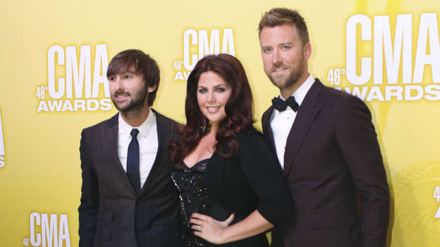 THE 46TH ANNUAL CMA AWARDS - RED CARPET ARRIVALS - "The 46th Annual CMA Awards" airs live THURSDAY, NOVEMBER 1 (8:00-11:00 p.m., ET) on ABC live from the Bridgestone Arena in Nashville, Tennessee. (ABC/SARA KAUSS)LADY ANTEBELLUM