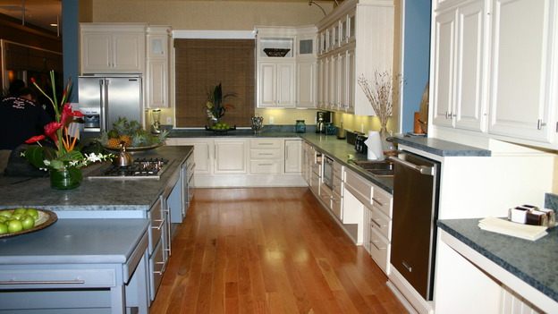 EXTREME MAKEOVER HOME EDITION - "Ripatti Family," - Kitchen, on "Extreme Makeover Home Edition," Sunday, December 10th on the ABC Television Network.