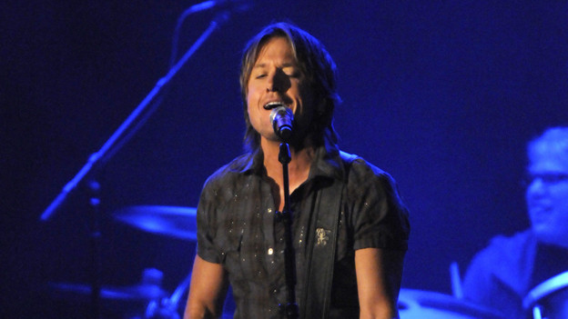 THE 43rd ANNUAL CMA AWARDS - THEATRE - "The 43rd Annual CMA Awards" broadcast live from the Sommet Center in Nashville, WEDNESDAY, NOVEMBER 11 (8:00-11:00 p.m., ET) on the ABC Television Network. (ABC/KATHERINE BOMBOY)KEITH URBAN