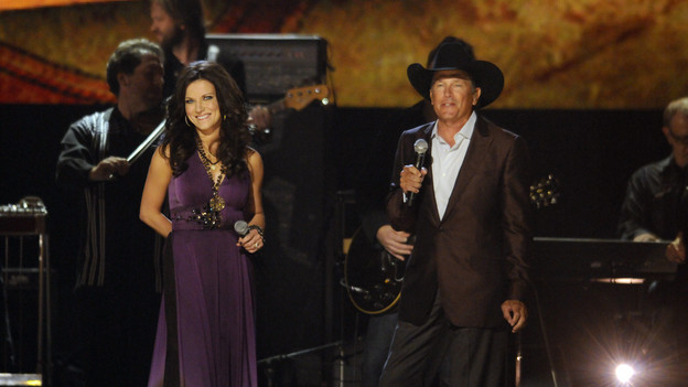 THE 43rd ANNUAL CMA AWARDS - THEATRE - "The 43rd Annual CMA Awards" broadcast live from the Sommet Center in Nashville, WEDNESDAY, NOVEMBER 11 (8:00-11:00 p.m., ET) on the ABC Television Network. (ABC/KATHERINE BOMBOY)MARTINA MCBRIDE, GEORGE STRAIT