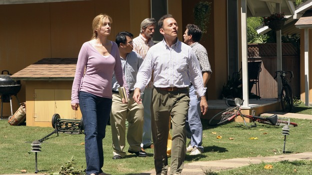 LOST - "Lost" - awarded the 2005 Emmy and 2006 Golden Globe for best drama series - is back for a third season of action-packed mystery and adventure that will continue to bring out the very best and the very worst in the people who are lost. In the season premiere episode, "A Tale of Two Cities," Jack, Kate and Sawyer begin to discover what they are up against as prisoners of "The Others." The season premiere airs WEDNESDAY, OCTOBER 4 (9:00-10:01 p.m., ET), on the ABC Television Network. (ABC/MARIO PEREZ)ELIZABETH MITCHELL, MICHAEL EMERSON