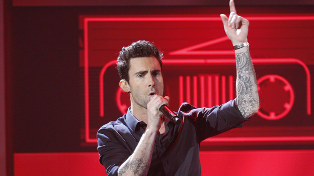 2011 AMERICAN MUSIC AWARDSÂ® - THEATRE - The show broadcast live from the NOKIA Theatre L.A. LIVE on SUNDAY, NOV. 20 (8:00-11:00 p.m., ET/PT) on ABC. (ABC/TIM OGIER)ADAM LEVINE