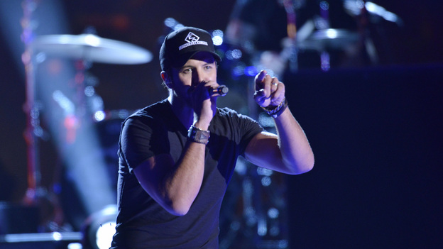 THE 46TH ANNUAL CMA AWARDS - THEATRE - "The 46th Annual CMA Awards" airs live THURSDAY, NOVEMBER 1 (8:00-11:00 p.m., ET) on ABC live from the Bridgestone Arena in Nashville, Tennessee. (ABC/KATHERINE BOMBOY-THORNTON)LUKE BRYAN