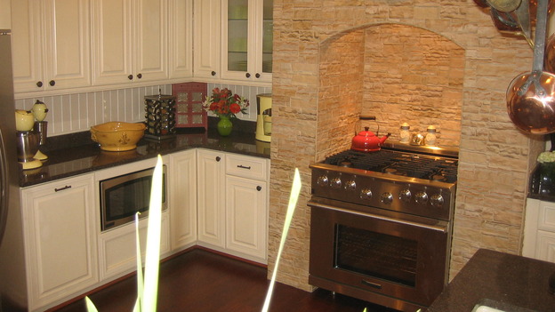 EXTREME MAKEOVER HOME EDITION - "Gilliam Family," - Kitchen, on "Extreme Makeover Home Edition," Sunday, October 1st on the ABC Television Network.