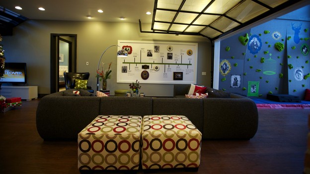 &nbsp;EXTREME MAKEOVER HOME EDITION - Living Room Photo, "Friday Family," on "Extreme Makeover Home Edition," Monday, December 17th (8:00-10:00 p.m. ET/PT) on the ABC Television Network.