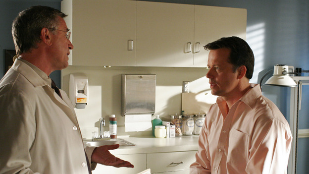 DESPERATE HOUSEWIVES - "Goodbye for Now" - Susan makes a decision about Mike Delfino. Meanwhile Lynette takes steps to make sure Annabel (guest star Melinda McGraw) doesn't come between her and Tom, Bree comes to a realization about "buddy" George the pharmacist (guest star Roger Bart), and Carlos' legal problems take a turn for the worse, on "Desperate Housewives," SUNDAY, MAY 15 (9:00-10:02 p.m., ET) on the ABC Television Network. (ABC/RON TOM) TERRY BOZEMAN, STEVEN CULP