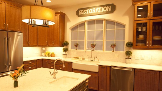 &nbsp;&nbsp;EXTREME MAKEOVER HOME EDITION - "Watson Family," on "Extreme  Makeover Home Edition," Monday, November 26th (9:00-11:00 p.m. ET/PT) on  the ABC Television Network.