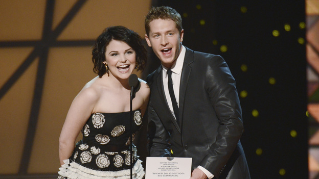 THE 45th ANNUAL CMA AWARDS - THEATRE - "The 45th Annual CMA Awards" broadcast live on ABC from the Bridgestone Arena in Nashville on WEDNESDAY, NOVEMBER 9 (8:00-11:00 p.m., ET). (ABC/KATHERINE BOMBOY-THORNTON)GINNIFER GOODWIN, JOSH DALLAS