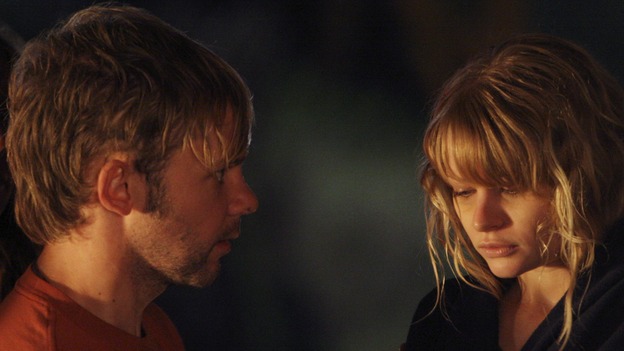 LOST - "One of Us" - Jack's joyous reunion with his fellow survivors is cut short when they realize that accompanying him is one of "The Others," and Claire is stricken by a mysterious, life-threatening illness, on "Lost," WEDNESDAY, APRIL 11 (10:00-11:00 p.m., ET), on the ABC Television Network. (ABC/MARIO PEREZ)DOMINIC MONAGHAN, EMILIE DE RAVIN