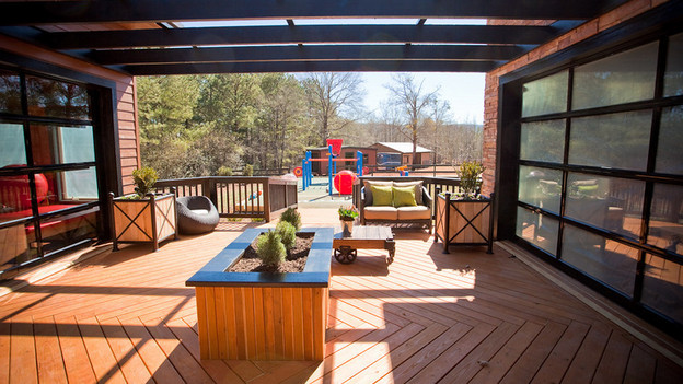 EXTREME MAKEOVER HOME EDITION - "Williams Family," - Exteriors, on "Extreme Makeover Home Edition," Sunday, May 16th (8:00-9:00 p.m. ET/PT) on the ABC Television Network.