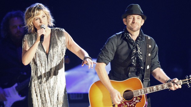 THE 42ND ANNUAL CMA AWARDS - THEATRE - "The 42nd Annual CMA Awards" aired live from the Sommet Center in Nashville, WEDNESDAY, NOVEMBER 12 (8:00-11:00 p.m., ET) on the ABC Television Network. (ABC/CHRIS HOLLO)SUGARLAND