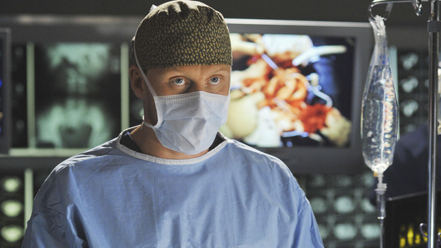 GREY'S ANATOMY - "Life During Wartime" - Dr. Owen Hunt during surgery, on "Grey's Anatomy," THURSDAY, OCTOBER 30 (9:00-10:01 p.m., ET) on the ABC Television Network. (ABC/ERIC MCCANDLESS) KEVIN MCKIDD